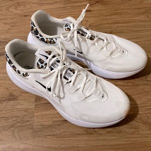Nike React Escape RN Athletic Tennis Shoes (U.S. Women’s Size 10.5)